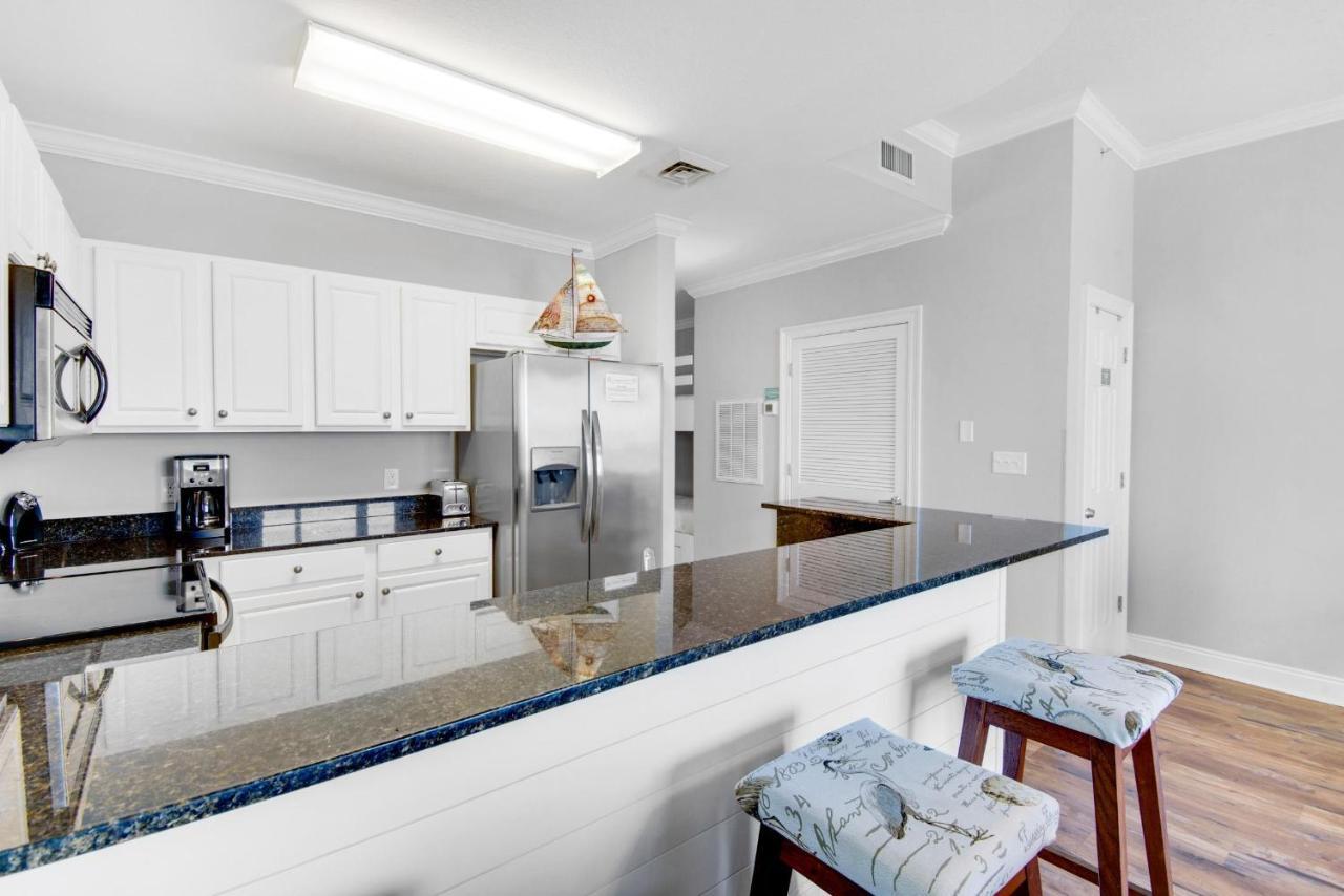 Calypso 2-2307 West